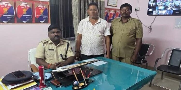 आपसी विवाद में चाचा ने भतीजे को मारी गोली, गिरफ्तार