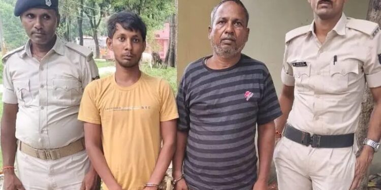 रांची से 30 लाख रुपये के आईफोन चुराए, पूर्वी चंपारण में बेचते हुए गिरफ्तार