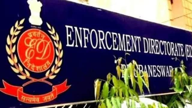 जिस महिला मुखिया को राष्ट्रपति से मिला पुरस्कार उसी के घर ED की रेड, बिहार में काले धन पर बड़ा ऐक्शन