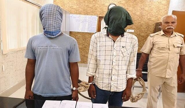 जमुई : पुलिस की त्वरित कार्रवाई, लूटकांड के दो आरोपी गिरफ्तार, लूटा गया सामान बरामद