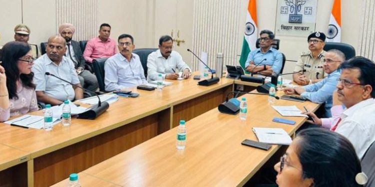 नेपाल में विरोध प्रदर्शनों के बाद बिहार की सीमावर्ती सुरक्षा मजबूत, मुख्य सचिव ने अधिकारियों को दिए निर्देश