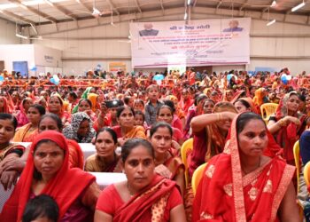 मुख्यमंत्री महिला रोजगार योजना के तहत लाभार्थी के खाते में राशि भेजी गई।