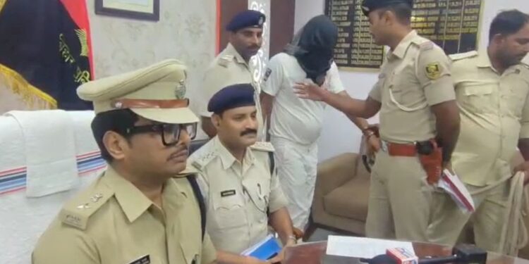 10 साल से पुलिस को दे रहा था चकमा, बांका में दबोचा गया कुख्यात अपराधी