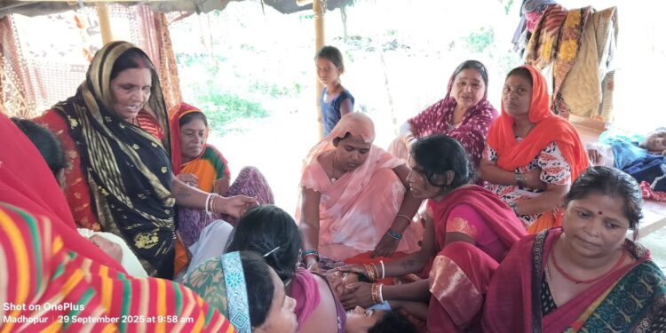 बड़हरिया प्रखंड के शिक्षक पुत्र विक्की कुमार की गोपालगंज में अपराधियों ने चाकू से गोद कर मौत के घाट उतारा