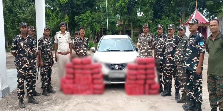 तस्करी कर लाई जा रही 255 किलो गांजा बरामद, तस्कर फरार