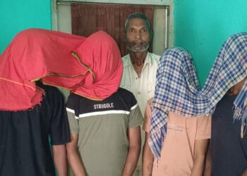 गोपालगंज :- मेला देखने आए युवक की चाकू मारकर हत्या मामले का हुआ खुलासा! मृतक का फुफेरा भाई निकला हत्या का मुख्य साजिशकर्ता