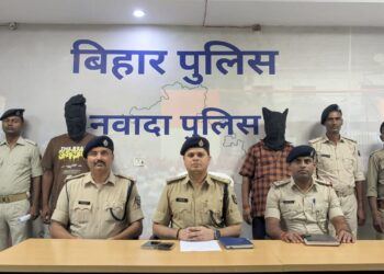 नवादा में अंतरराज्यीय गिरोह के 2 सदस्य गिरफ्तार:पुलिस ने ट्रक लूटकांड का किया खुलासा, SP ने दी मामले की जानकारी