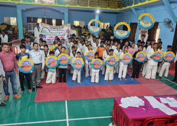 गोपालगंज क्लब में आयोजित कार्यक्रम में खिलाड़ियों ने लिया मतदान और मतदाता जागरूकता का संकल्प