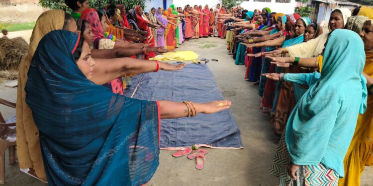 खजूरी में जीविका ने लगाया चौपाल, महिलाओं ने लिया मतदान का संकल्प