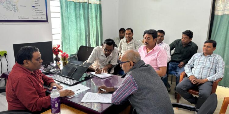 सीतामढ़ी में श्रमिकों की मतदाता सहभागिता सुनिश्चित करने हेतु बैठक आयोजित