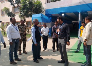 बज्रगृह एवं मतगणना केंद्र का वरीय पदाधिकारी ने किया निरीक्षण