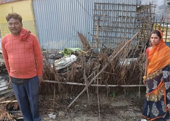 गोपालगंज=थावे थाना क्षेत्र के थावे मेला परिसर में स्थित एक झोपड़ी में अचानक लगी आग
