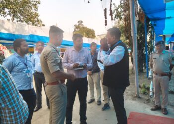 मतगणना केंद्र डायट थावे का जिला निर्वाचन पदाधिकारी एवं पुलिस अधीक्षक ने किया निरीक्षण