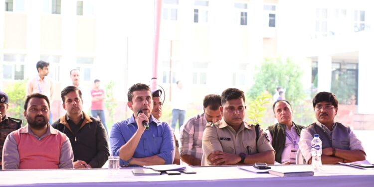 सीतामढ़ी जिलान्तर्गत 08 विधान सभा निर्वाचन क्षेत्रों में दिनांक 11.11.2025 को मतदान कार्य सम्पन्न हो चुका है।