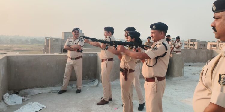 गोपालगंज – किसी भी आपात स्थिति और दंगा-फसाद से निपटने के लिए पुलिस अलर्ट!