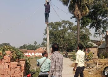 बिजली विभाग का हंटर चला और पचरुखी सब डिवीजन में 53 बकायादारों का लाइन काटा