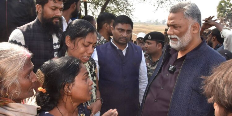 नालंदा में दलित परिवारों के आशियाने ध्वस्त, आक्रोश और भय का माहौल