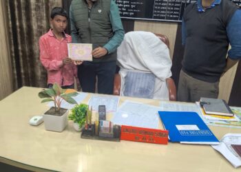 दो विमुक्त बाल श्रमिकों को मिला मुख्यमंत्री राहत कोष से 25-25 हजार का एफडी प्रमाणपत्र