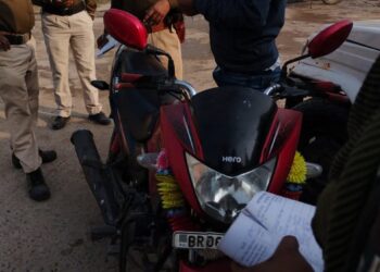 दरभंगा पुलिस के वाहन जांच से लोगों में हड़कंप