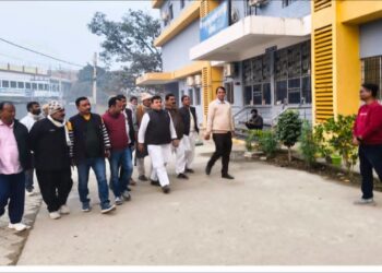 बरौली विधायक ने सामुदायिक स्वास्थ्य केंद्र का किया निरीक्षण