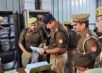पुलिस अधीक्षक द्वारा पुलिस कार्यालय की शाखाओं का किया गया वार्षिक निरीक्षण ।