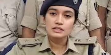 पूर्णिया पुलिस ने मधेपुरा के कुख्यात अपराधी को पकड़ा:कट्टा और पिस्टल बरामद; रत्नेश यादव पर आर्म्स एक्ट, लूट समेत 6 मामले दर्ज