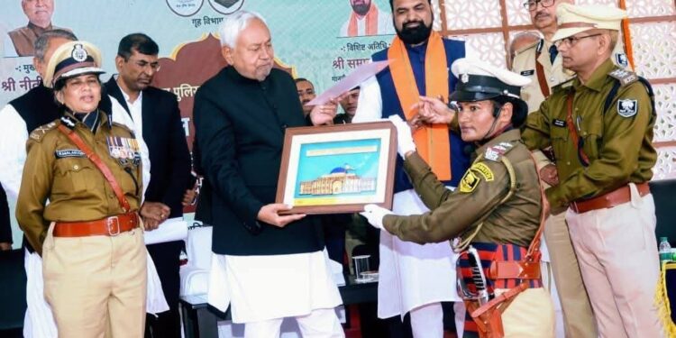 बिहार पुलिस अकादमी में दीक्षांत परेड समारोह, 1218 प्रशिक्षु पुलिस अवर निरीक्षकों ने ली शपथ