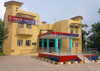 कार्य में अनियमितता पर कड़ा एक्शन—थावे थानाध्यक्ष वरुण झा निलंबित