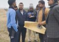 सिवान नगर परिषद के नए भवन हेतु सिवान डीएम ने बड़हरिया प्रखण्ड के औराई सहित अन्य गांवों की जमीन का किया निरीक्षण