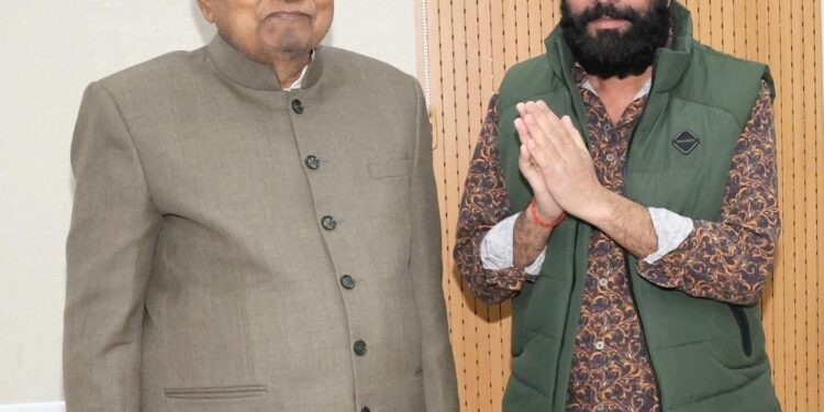 कुचायकोट के जदयू विधायक पप्पू पांडे ने सासामुसा चीनी मिल चालू करने के लिए मुख्यमंत्री नीतीश कुमार से की मुलाकात