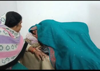 कटेया में भीषण सड़क हादसा: महिला समेत दो मासूम बच्चे गंभीर रूप से जख्मी