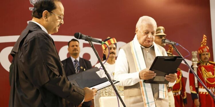 पटना उच्च न्यायालय में न्यायिक गरिमा का भव्य क्षण, शपथ ग्रहण समारोह में सत्ता और न्यायपालिका का संगम