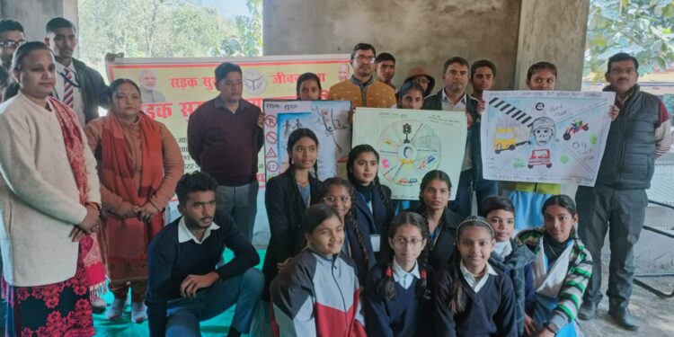 वाहनों की फिटनेस किया चेक