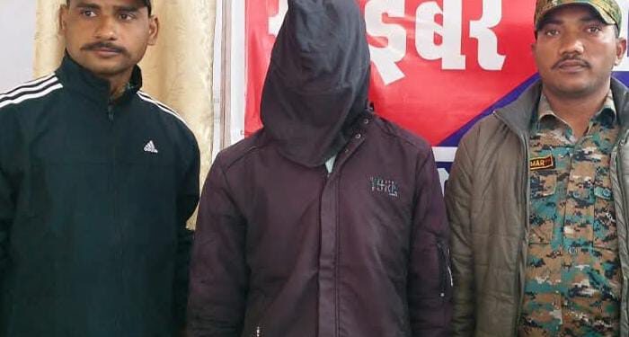 नवादा में साइबर अपराधी अरेस्ट:एसपी के निर्देश पर थाना पुलिस ने की कार्रवाई,लोन दिलाने के नाम पर धोखाधड़ी