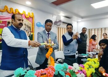 राष्ट्रीय बालिका दिवस के अवसर पर बालिका के साथ सम्मान समारोह एवं संवाद कार्यक्रम आयोजित