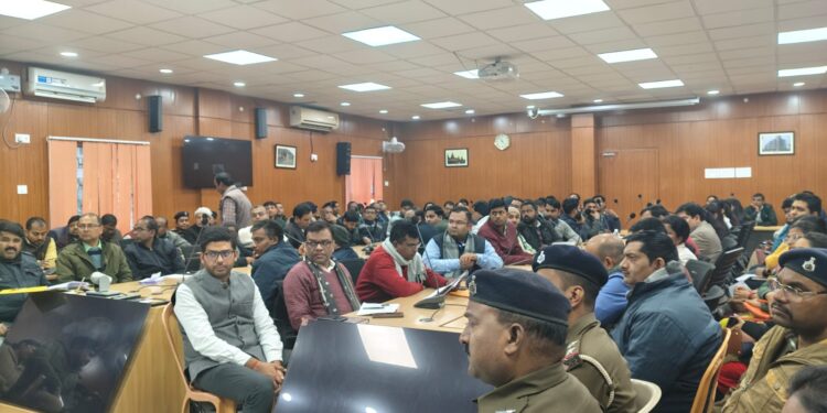 गोपालगंज: इंटर परीक्षा को लेकर प्रशासन सख्त, DM ने कहा— ‘कदाचार किया तो सीधे जाएंगे जेल’