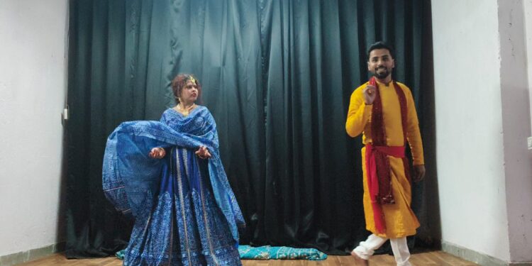 एम.ज़ी.फ़िल्म ट्रेनिंग सेंटर के छात्र कलाकारों ने राष्ट्रपिता महात्मा गांधी की पुण्यतिथि पर दी भावपूर्ण कला प्रस्तुति