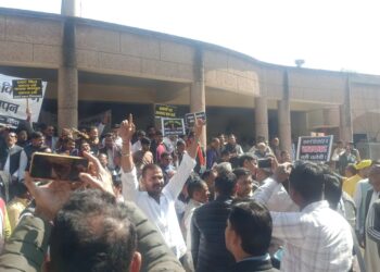 बांदा में सवर्ण समाज का उबालयूजीसी के विरोध में सड़कों पर उमड़ा जनसैलाब, राष्ट्रपति के नाम सौंपा ज्ञापन