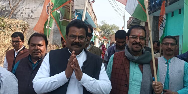 कांग्रेस जिलाध्यक्ष राजेश दीक्षित के नेतृत्व में “मनरेगा बचाओ संग्राम अभियान पदयात्रा”आयोजित