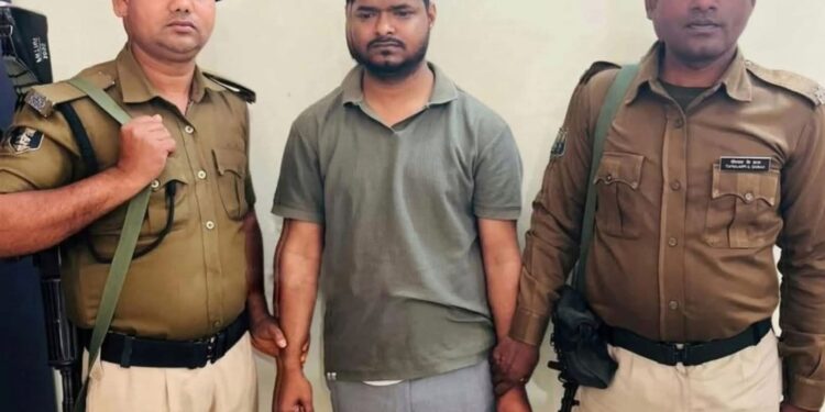 समस्तीपुर में बड़ी कार्रवाई: घूस लेते प्रखंड आपूर्ति पदाधिकारी रंगेहाथ गिरफ्तार