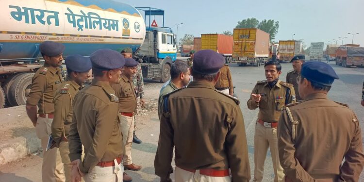 बलथरी चेक पोस्ट का औचक निरीक्षण, सुरक्षा व्यवस्था पर सख्त निर्देश