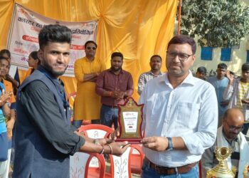 विजयीपुर में “मेरा युवा भारत” खेल महोत्सव: कबड्डी में हथुआ की धमाकेदार जीत, बेटियों ने लहराया परचम