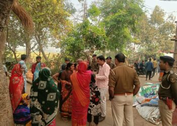 गोपालगंज: होली के दिन अधजले शव से सनसनी, विवाहिता की संदिग्ध मौत; दहेज हत्या का आरोप