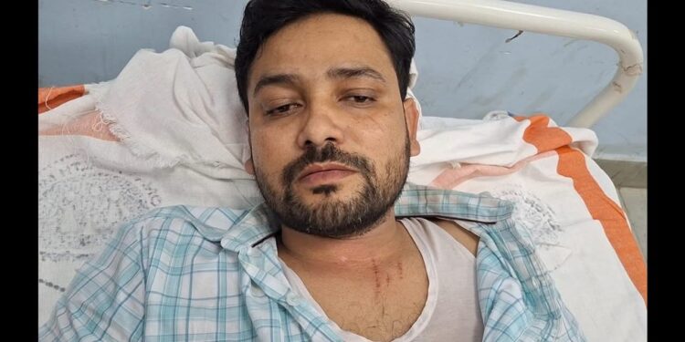 गोपालगंज: मॉडल सदर अस्पताल में 102 एंबुलेंस कर्मियों के बीच मारपीट, एसीओ घायल