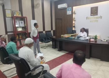 डीएम की अध्यक्षता में हुई जनसुनवाई, कई मामलों का ओंन स्पॉट निष्पादन