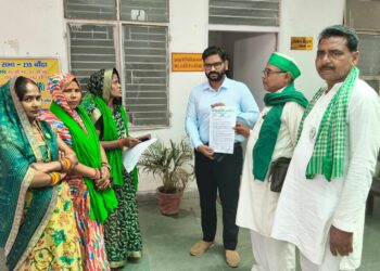 भारतीय किसान यूनियन द्वारा तहसील समस्याओं को लेकर एसडीएम को ज्ञापन।
