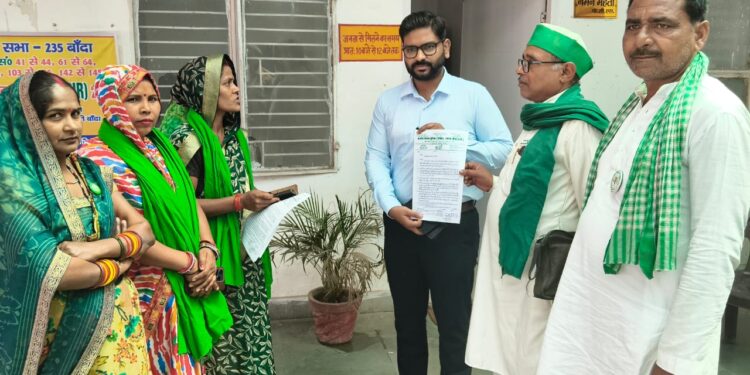 भारतीय किसान यूनियन द्वारा तहसील समस्याओं को लेकर एसडीएम को ज्ञापन।