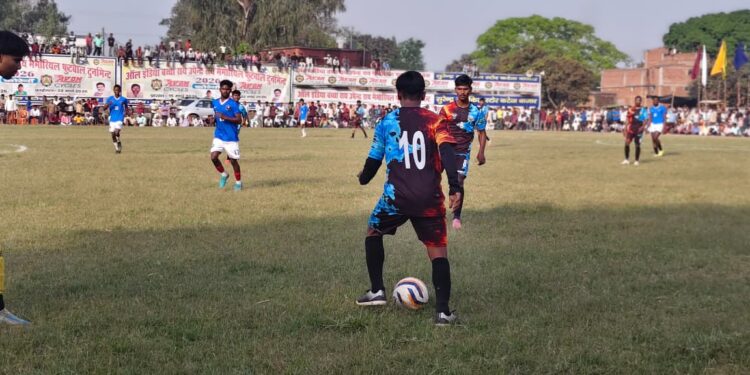 विदेशी खिलाड़ियों के स्टार पावर पर भारी पड़ा देसी खिलाड़ियों का दम.गढ़वाल उत्तराखंड को 5-2 से रौंद कर सेमीफाइनल में पहुंचा रांची झारखंड.