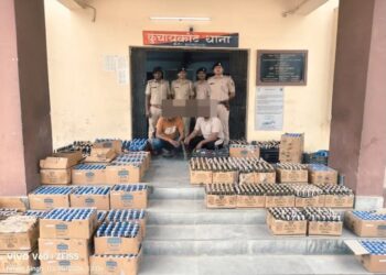 बड़ी कार्रवाई: 654 लीटर विदेशी शराब के साथ 2 तस्कर गिरफ्तार, 2 वाहन जब्त