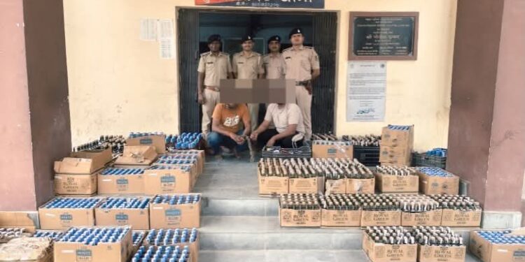 बड़ी कार्रवाई: 654 लीटर विदेशी शराब के साथ 2 तस्कर गिरफ्तार, 2 वाहन जब्त